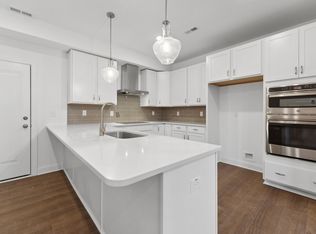 10535 Pleasant Branch Dr UNIT 101, Raleigh, NC 27614