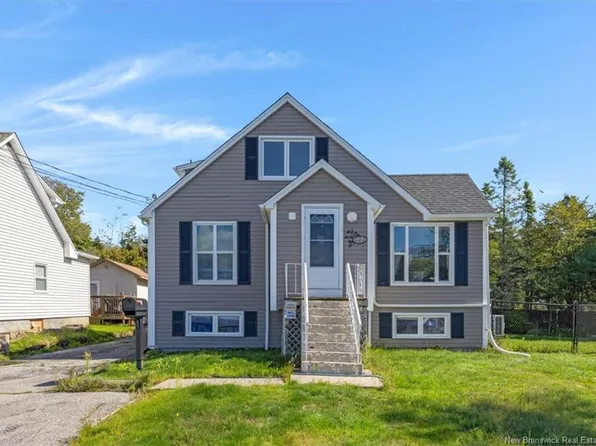 29 Hockey St #27, Saint John, NB E2J 2M3