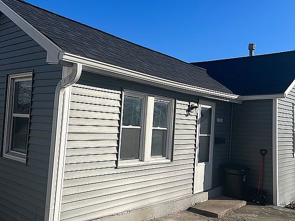 2nd image of 706 4th St
