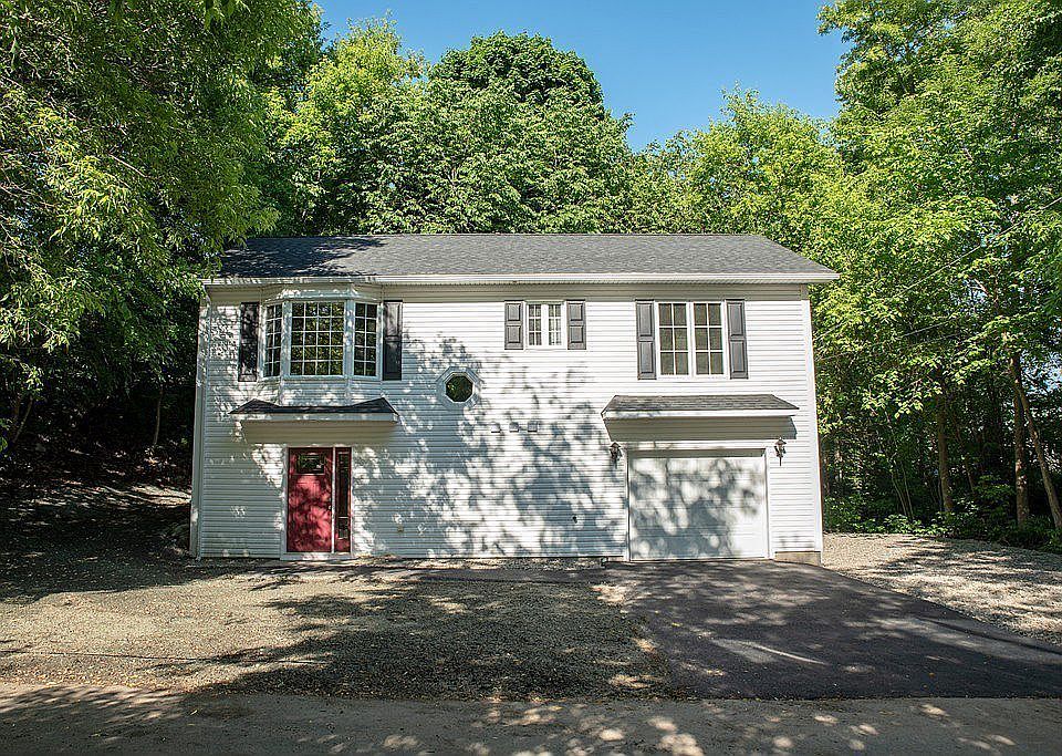 1st image of 14 Cliftondale Ave