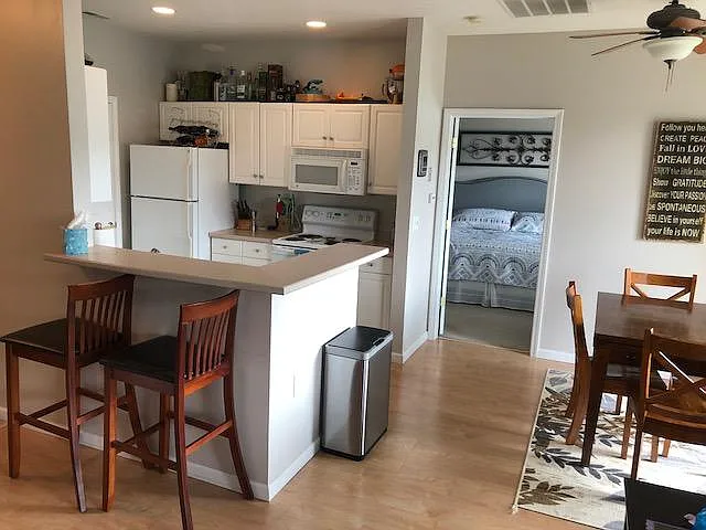 908 Stockton Rdg #908 — Photo 2