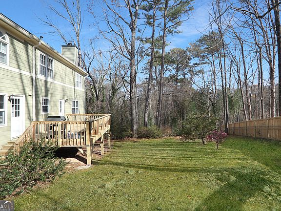 3rd image of 4870 Racquet Ct