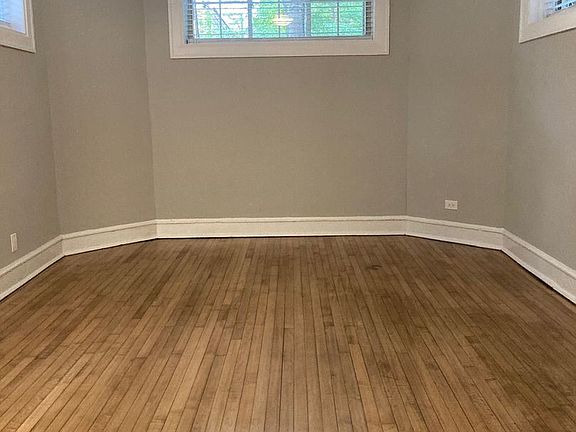 4th image of 4877 N Paulina St #B