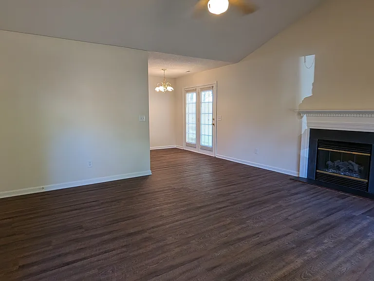 620 Harkey Rd #620 — Photo 8
