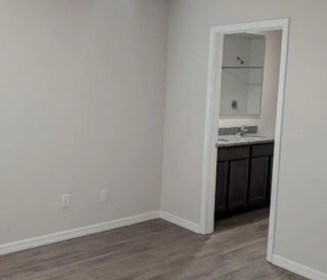 83 Wheatfield Dr #A — Photo 10