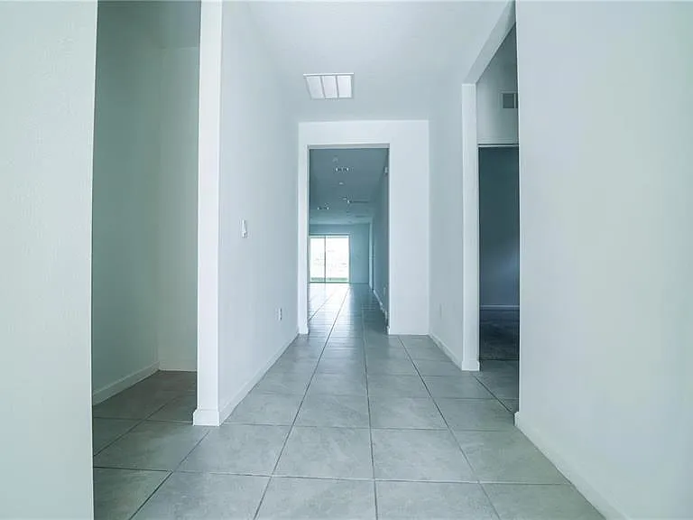 1194 Boardwalk Pl — Photo 7