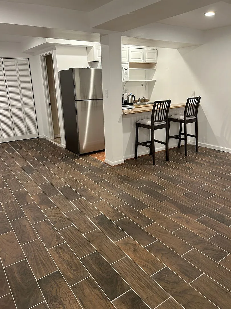Super Cute BSMT "Studio" Apartment = All Utilities included — Photo 3