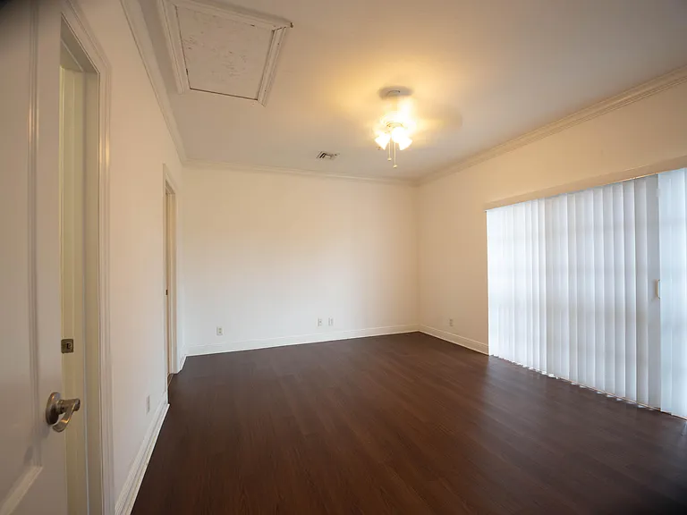 530 S Federal Hwy #8 — Photo 21