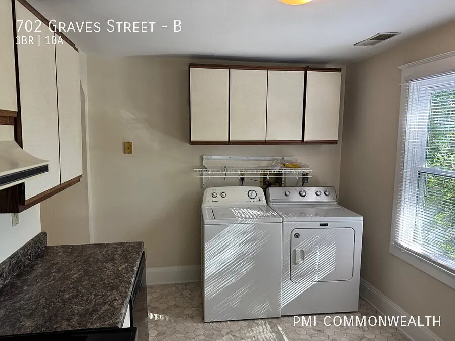 3 Bed / 1 Bath Duplex (Available Now) — Photo 3