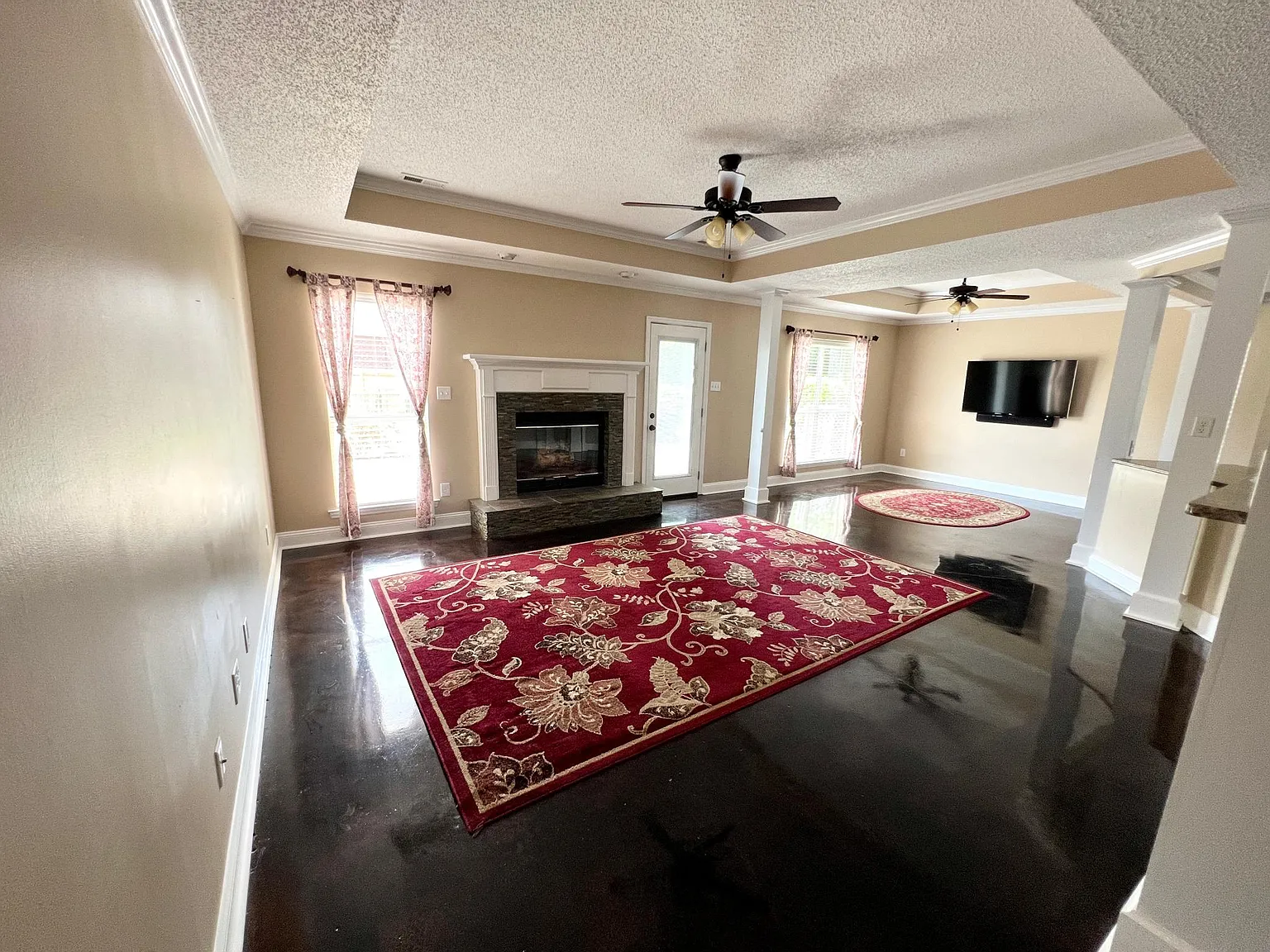 4 bed, 1839 sqft, $2,095 — Photo 4