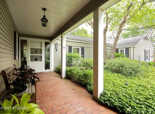 55 Meadowview Dr, Northfield, IL 60093