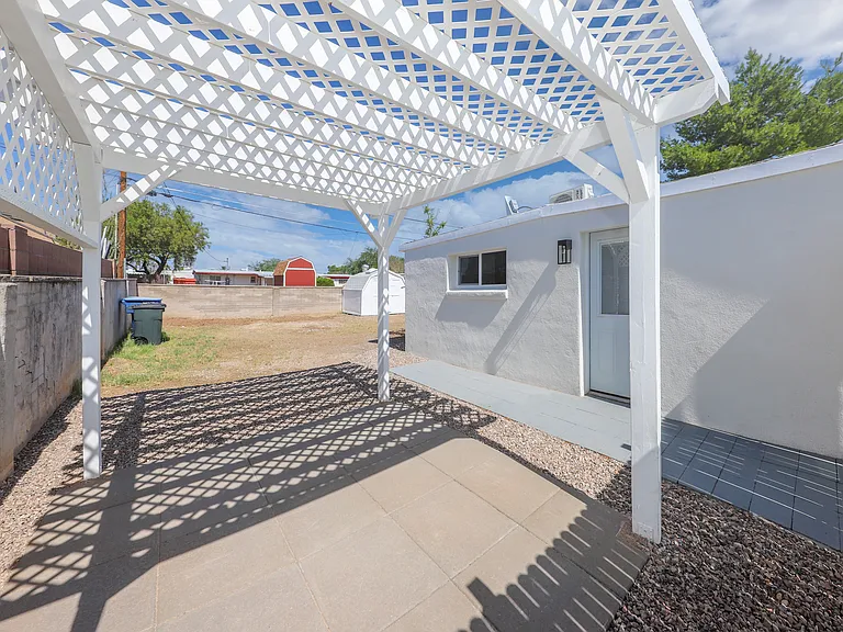 1132 S Eli Dr — Photo 10