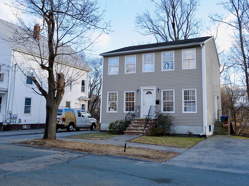1st image of 17 Parsons St