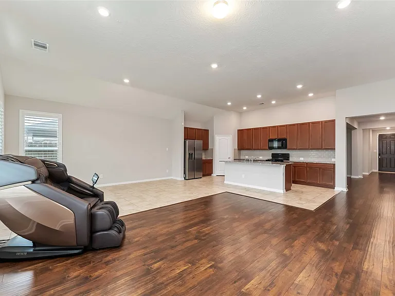 5914 River Timber Trl — Photo 3