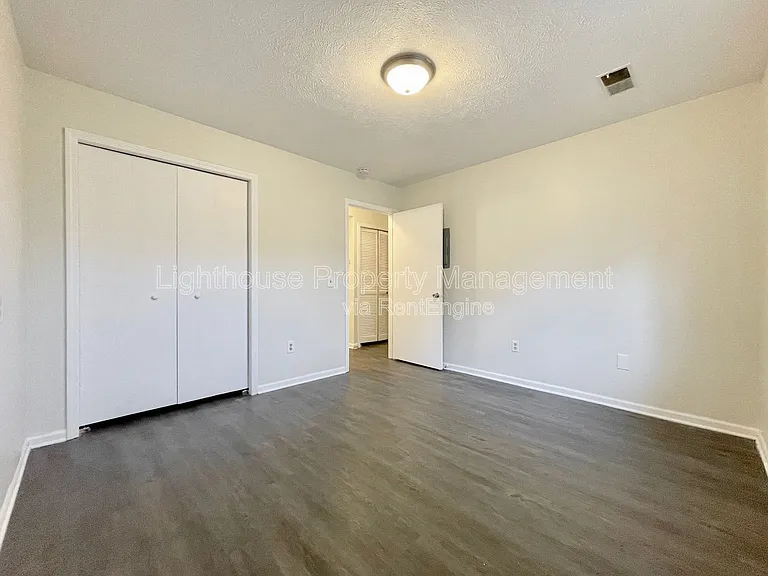 2972 Vineland Ave SE — Photo 9