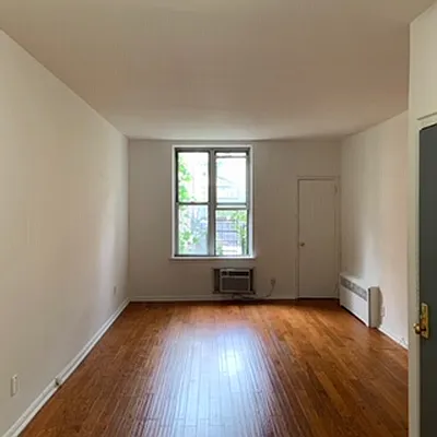 Rented by Douglas Elliman | media 8