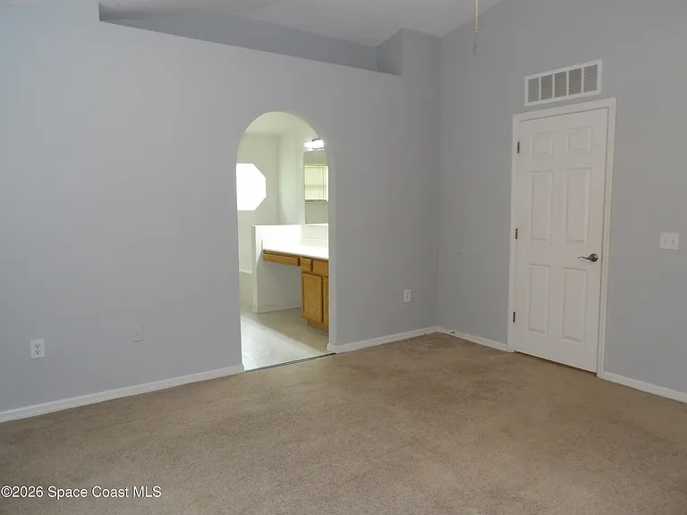 410 Birch Ave SW — Photo 15