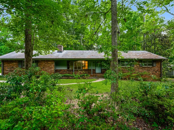 2595 Emerald Dr, Jonesboro, GA 30236