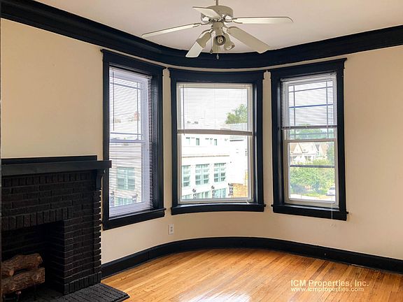 5th image of 3058 N Greenview Ave #3