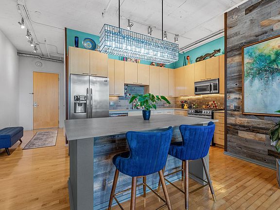 5th image of 290 Market St Unit 601