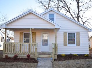 413 5th St, Lawrenceburg, TN 38464