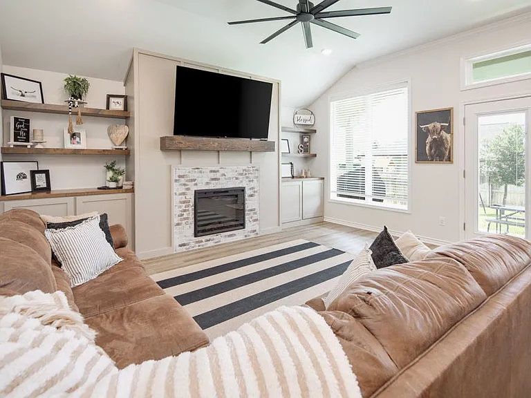 3164 Tarleton Ct — Photo 4