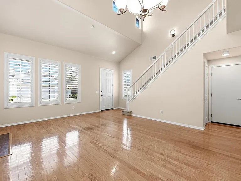 2031 Bravado St — Photo 10