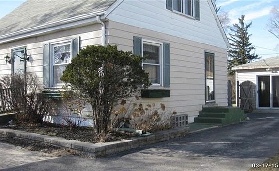 4th image of 6520 171st St