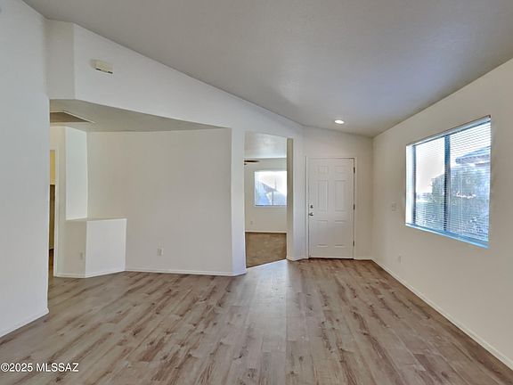 3rd image of 2629 W Cezanne Cir