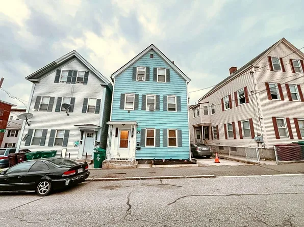 28 Chapel St #1, Lowell, MA 01852