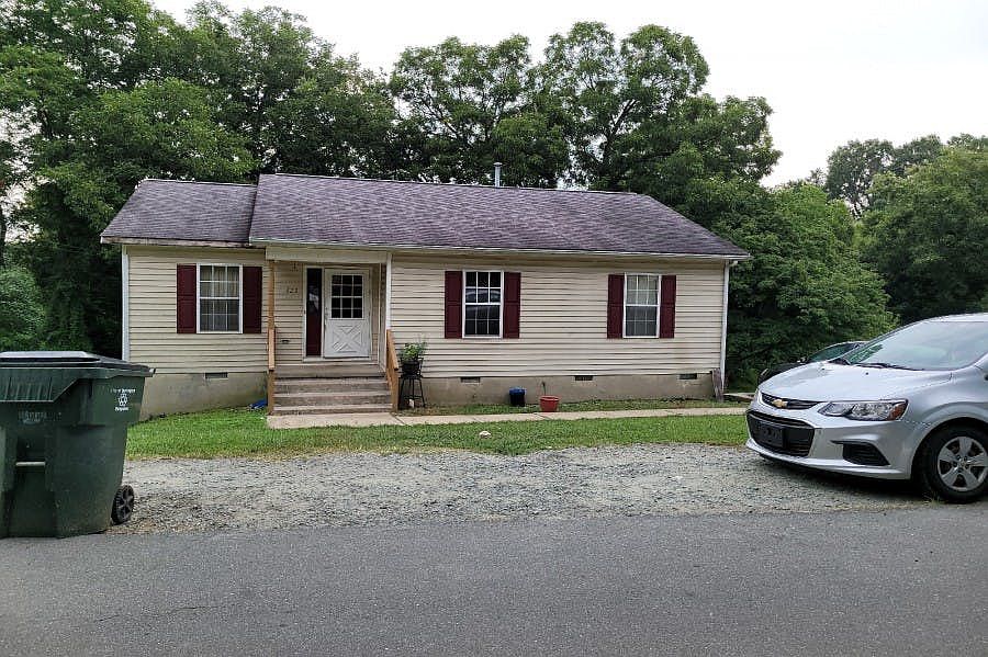 1st image of 423 N Logan St