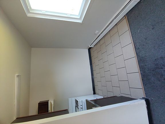 4th image of 701 Court Of Spruce #5