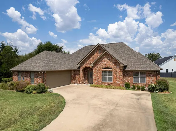 26 Oakwood Ln, Mount Vernon, TX 75457