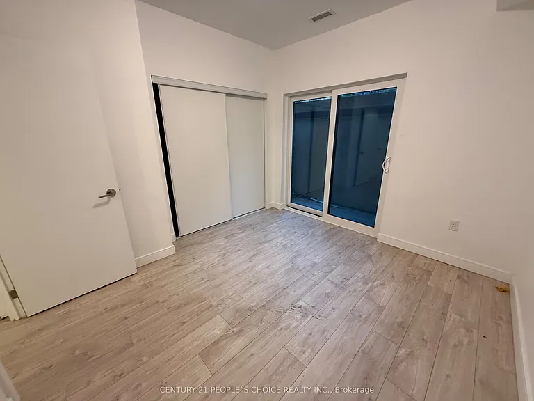 180 Clonmore Dr S #8 — Photo 13