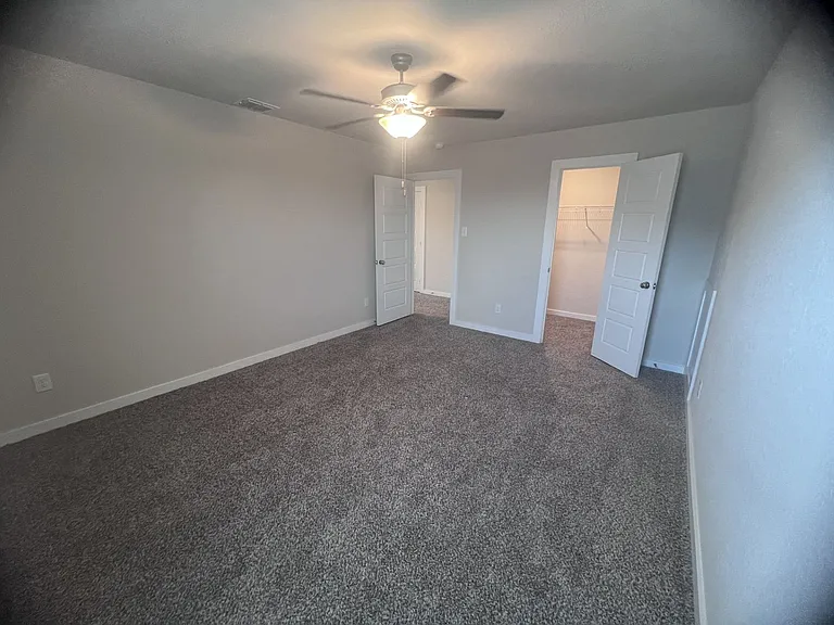 3237 Hyacinth — Photo 26