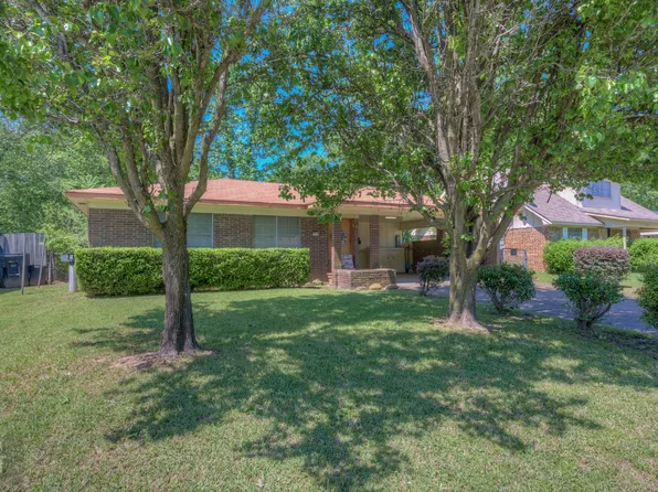 7910 Woodfield Dr, Shreveport, LA 71106