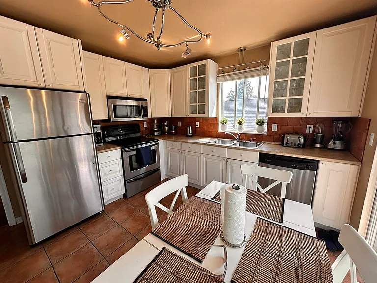2934 Heckbert Pl — Photo 10
