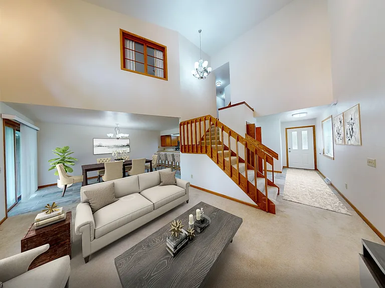 1202 N 16th Ave — Photo 5