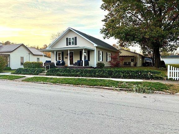 2nd image of 209 1st Ave