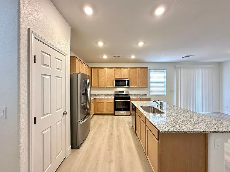 4090 Juniper Pear Ave — Photo 6