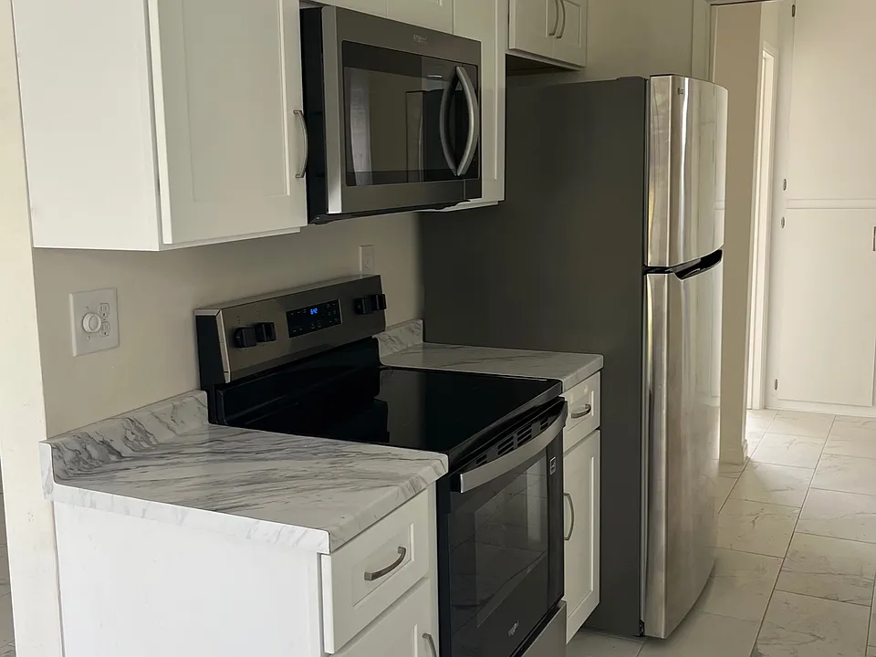 8661 Lake Murray Blvd #5