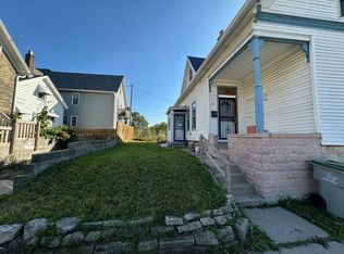 321 E Meinecke Ave, Milwaukee, WI 53212