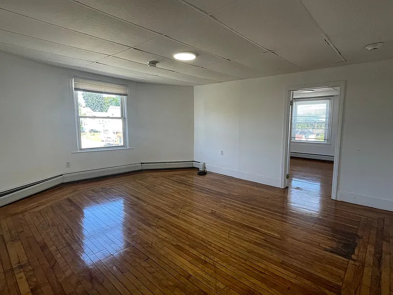 456 Fenn St #3 — Photo 2
