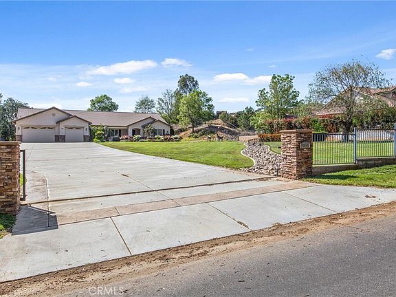 3rd image of 9841 Kehl Canyon Rd