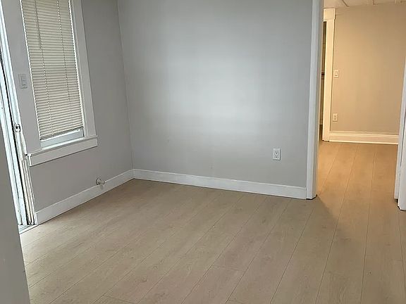 4th image of 2609 D St #C