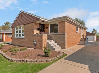 923 S Stratford Ave, Elmhurst, IL