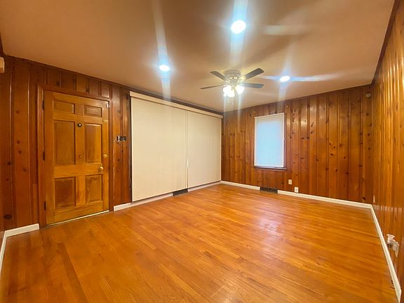 4th image of 10875 Lee Ln