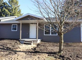 110 Highland Dr, Decorah, IA 52101