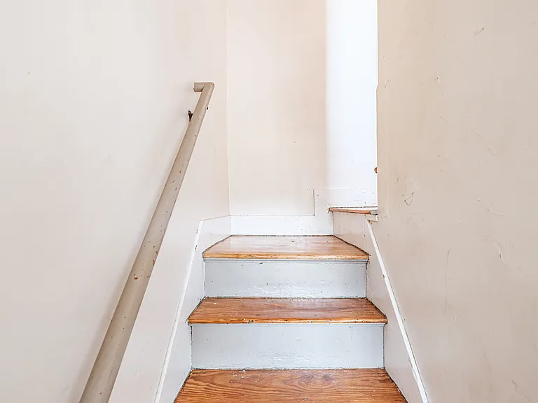 533 Washington Ave #2 — Photo 5