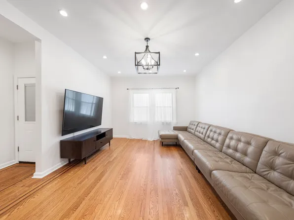 10 Apollo Street image 4 of 24